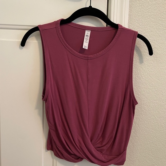 ALO Yoga Tops - Alo Crop Top